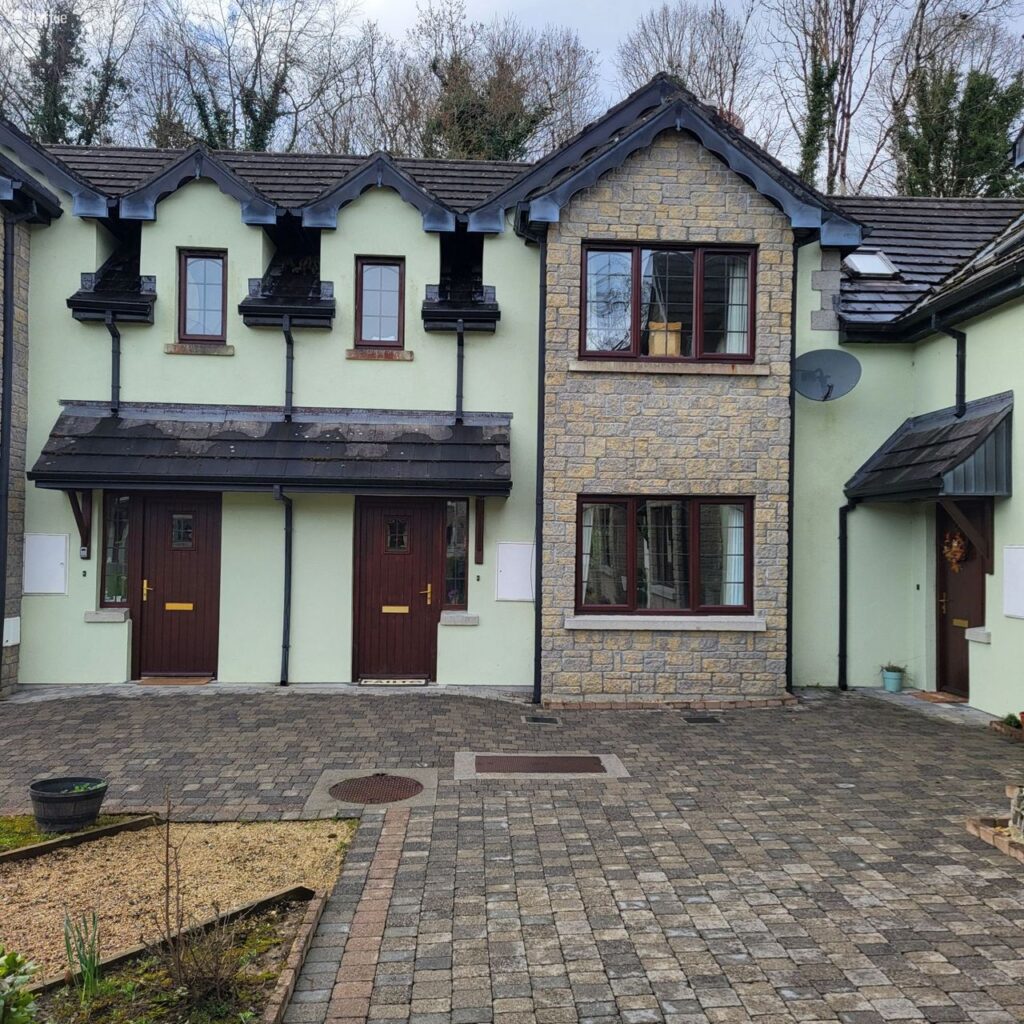 9 Crofton Court,Lough Rinn,Mohill,Co. Leitrim, Gortletteragh, Co. Leitrim