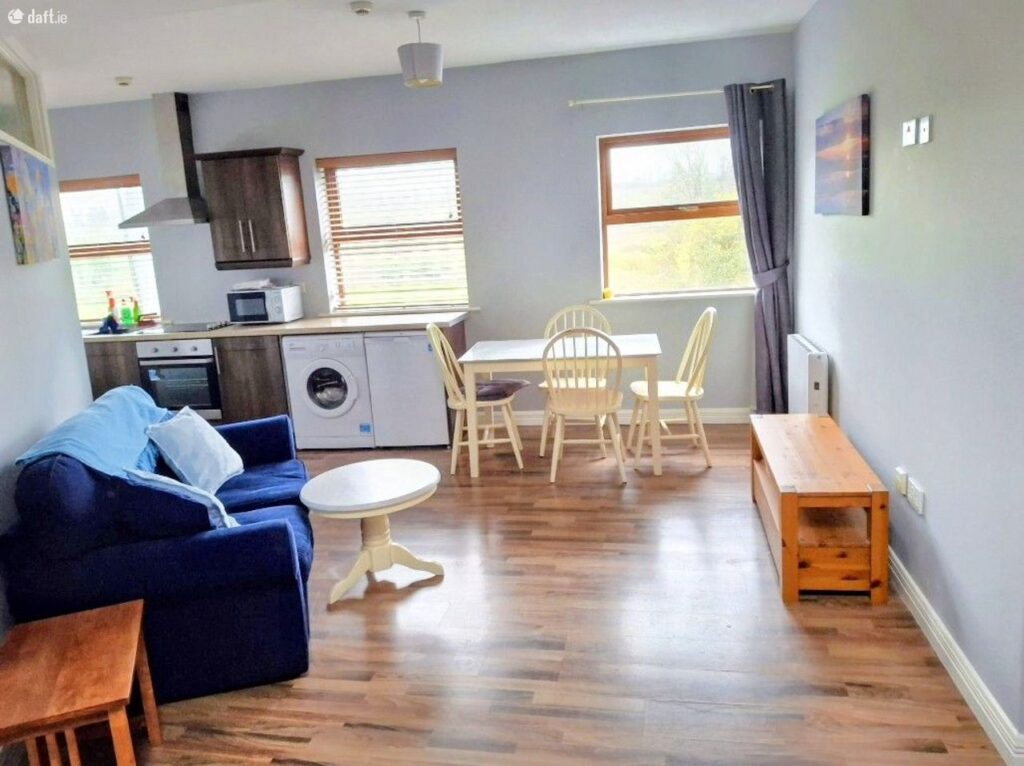 Alma C’S Beauty,Harbour View,Quay Street,Drumsna,C, Drumsna, Co. Leitrim