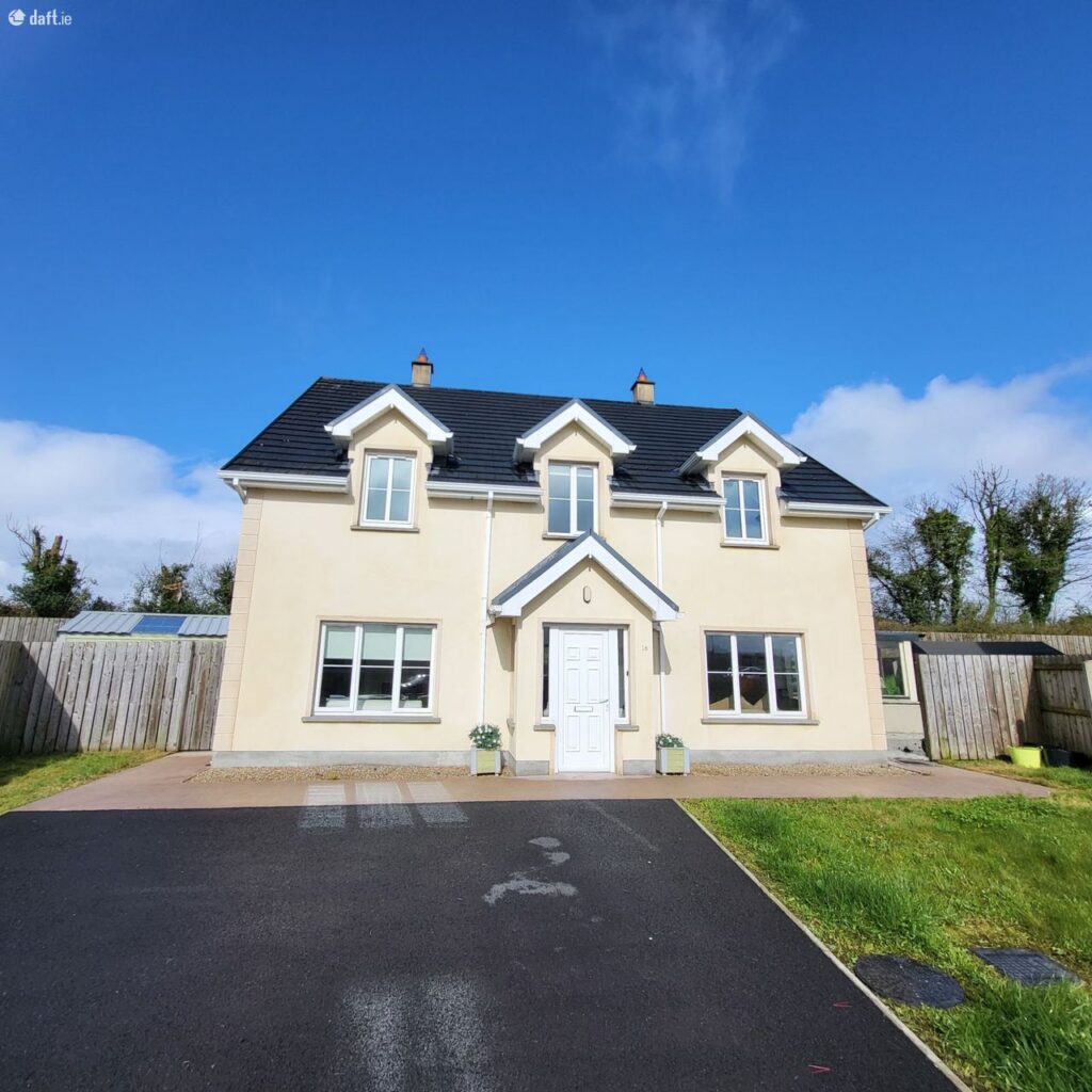 16 Cnoc An Lúir,Drumshanbo,Carrick-On-Shannon,Co. Leitrim, Drumshanbo, Co. Leitrim