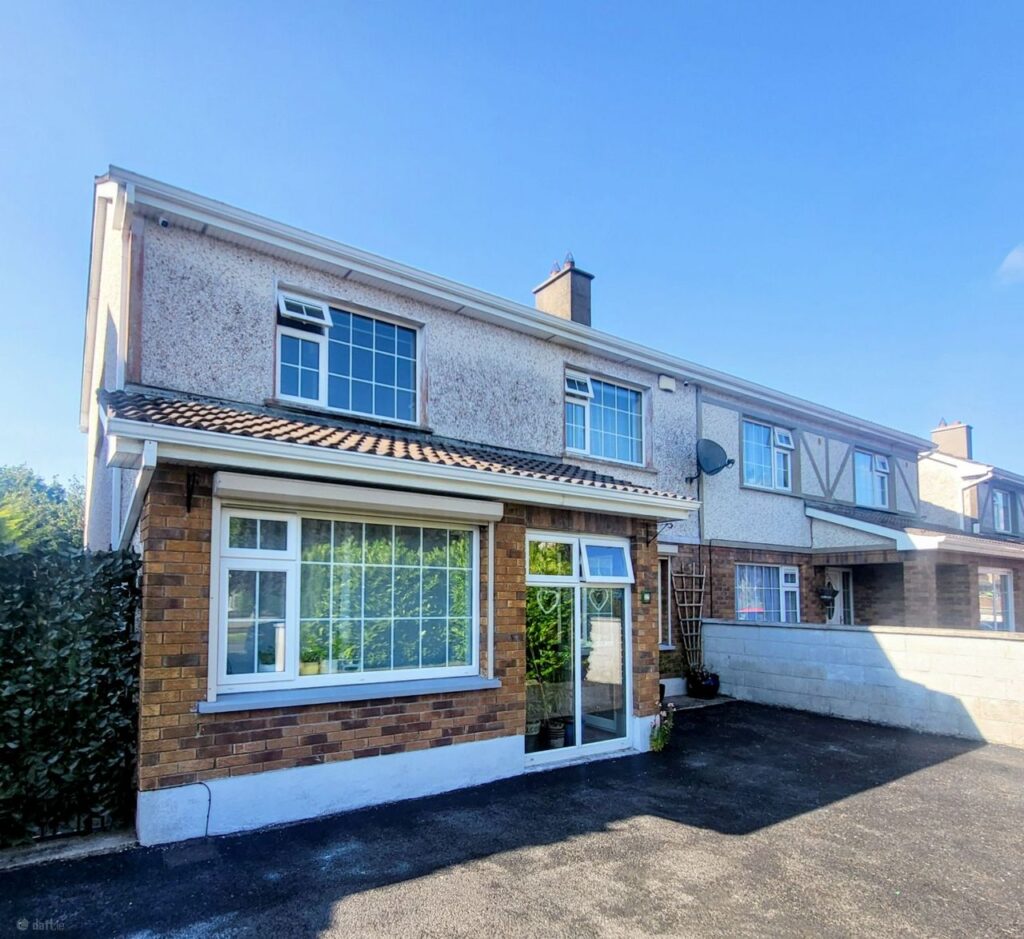 27 Ardnacassa Avenue, Ballinalee Road, Longford Town, Co. Longford